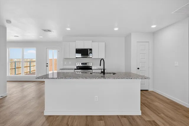 Photo 7 — 2302 Corpus Avenue, Wolfforth, TX 79382