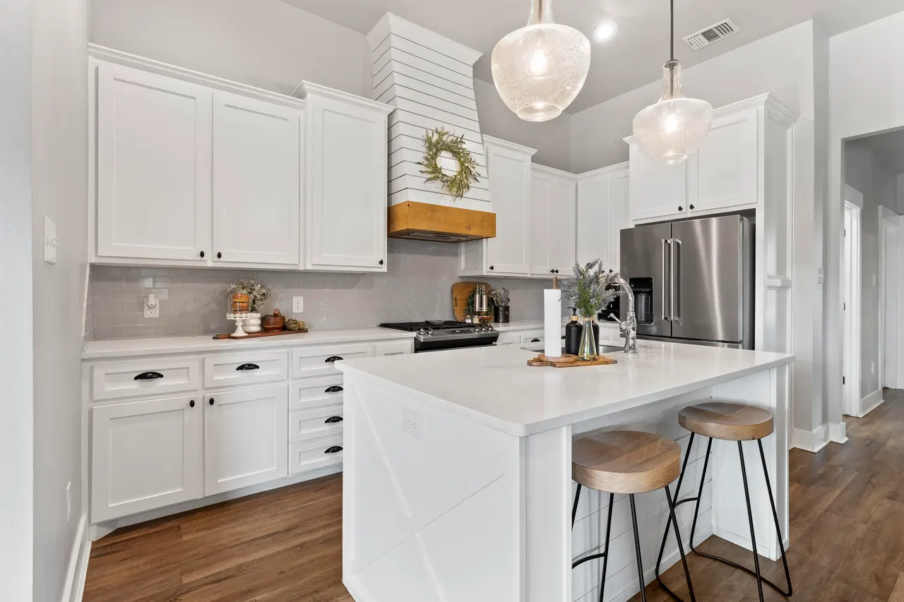 Photo 8 — 1122 16th Street, Shallowater, TX 79363