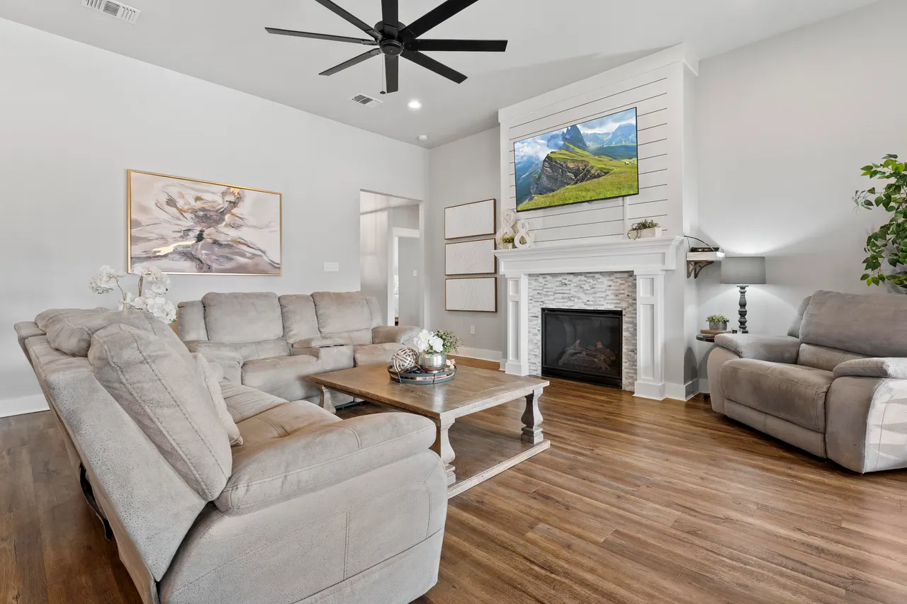 Photo 7 — 1122 16th Street, Shallowater, TX 79363