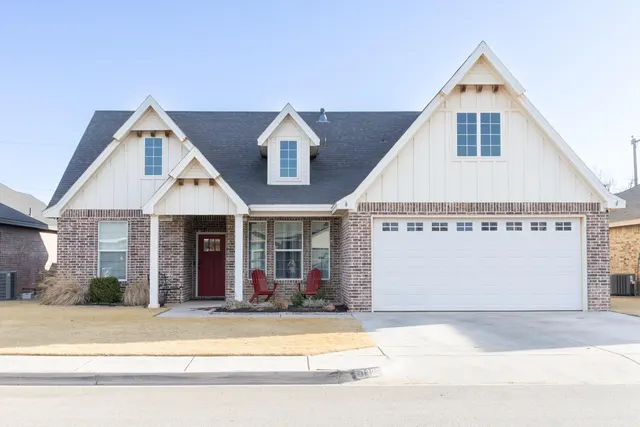 Photo 2 — 1122 16th Street, Shallowater, TX 79363