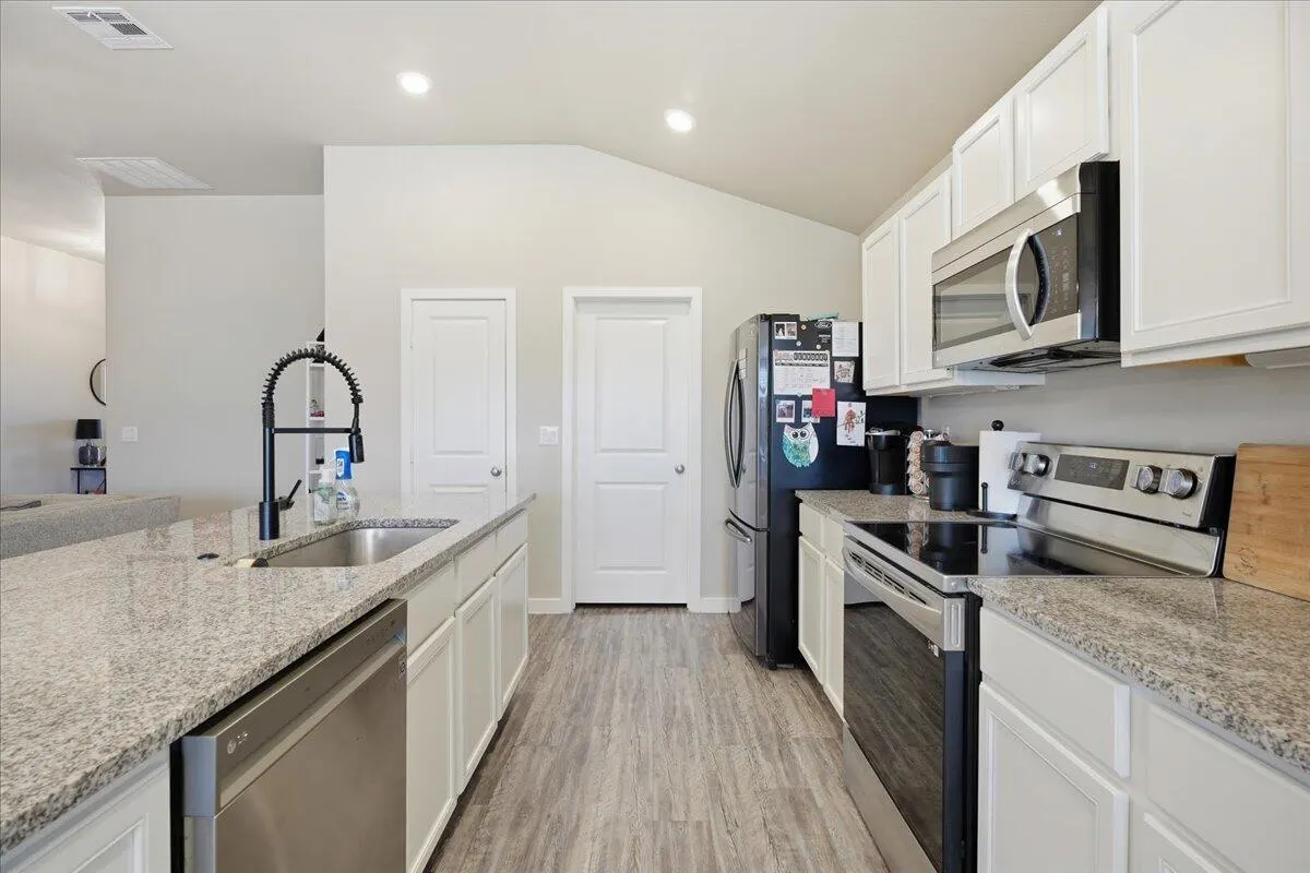 Photo 9 — 3204 Volney Avenue, Lubbock, TX 79407