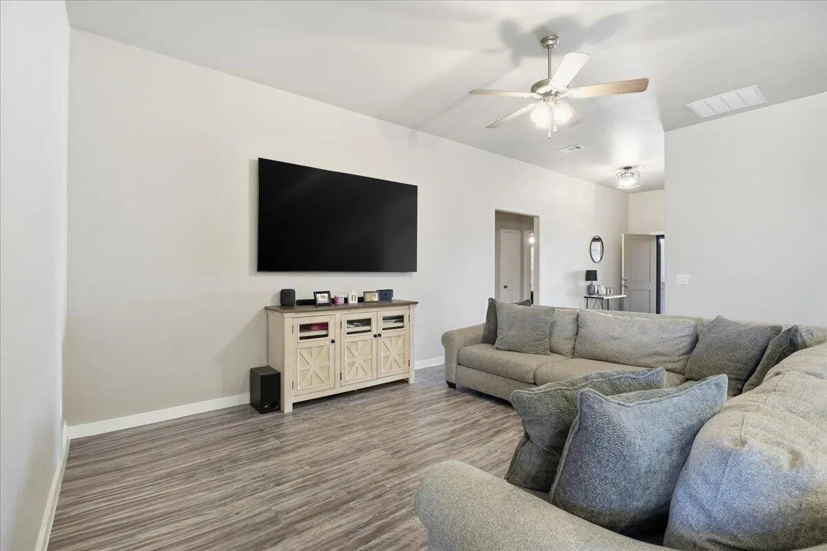 Photo 7 — 3204 Volney Avenue, Lubbock, TX 79407