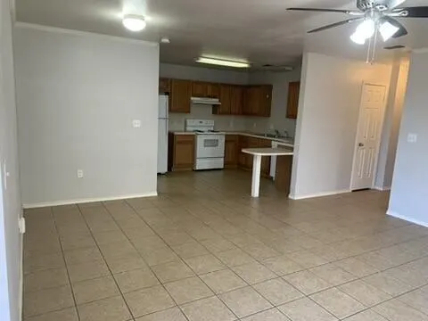 Photo 4 — 305 N Chicago Avenue B, Lubbock, TX 79416