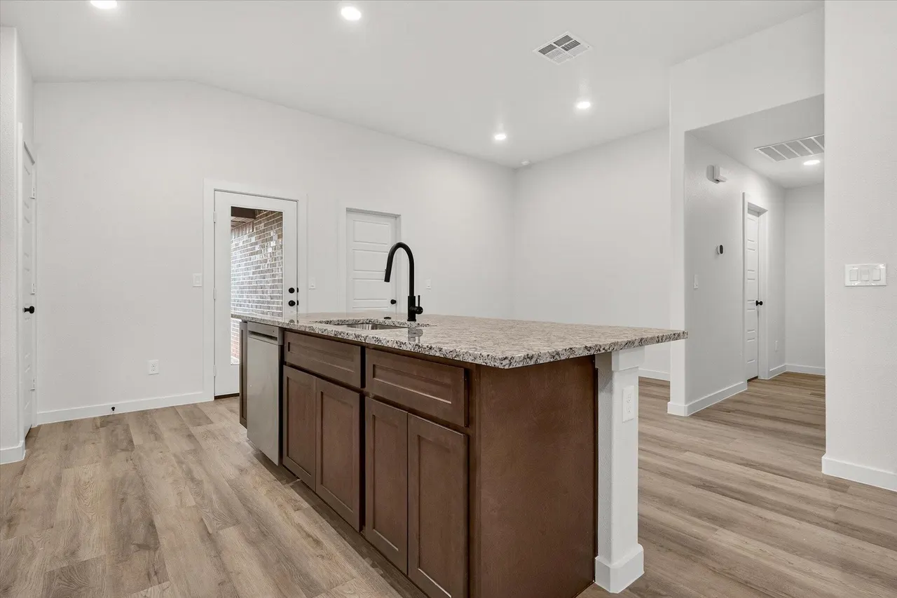 Photo 11 — 3109 140th Street, Lubbock, TX 79423