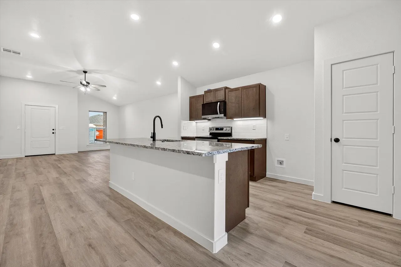 Photo 9 — 3109 140th Street, Lubbock, TX 79423