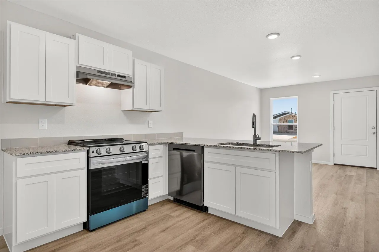 Photo 10 — 5508 Smith Street, Lubbock, TX 79416