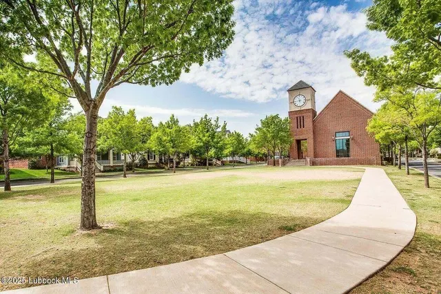 Photo 6 — 12010 Savannah Avenue, Lubbock, TX 79424