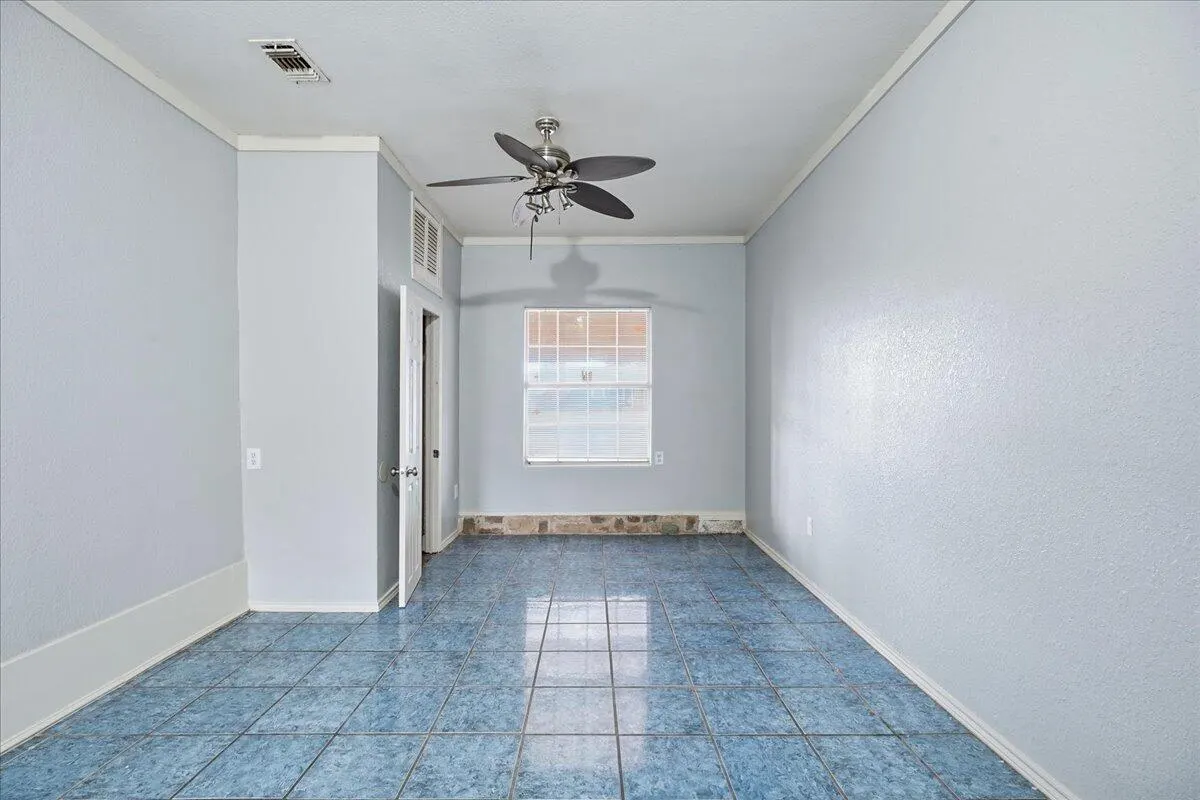Photo 17 — 510 56th Street, Lubbock, TX 79404