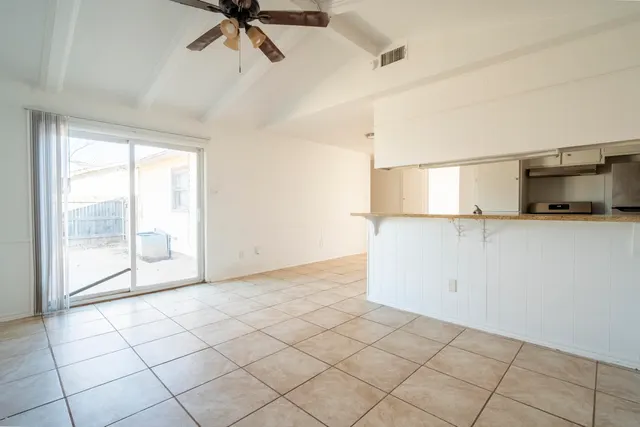 Photo 4 — 1916 71st Street, Lubbock, TX 79412