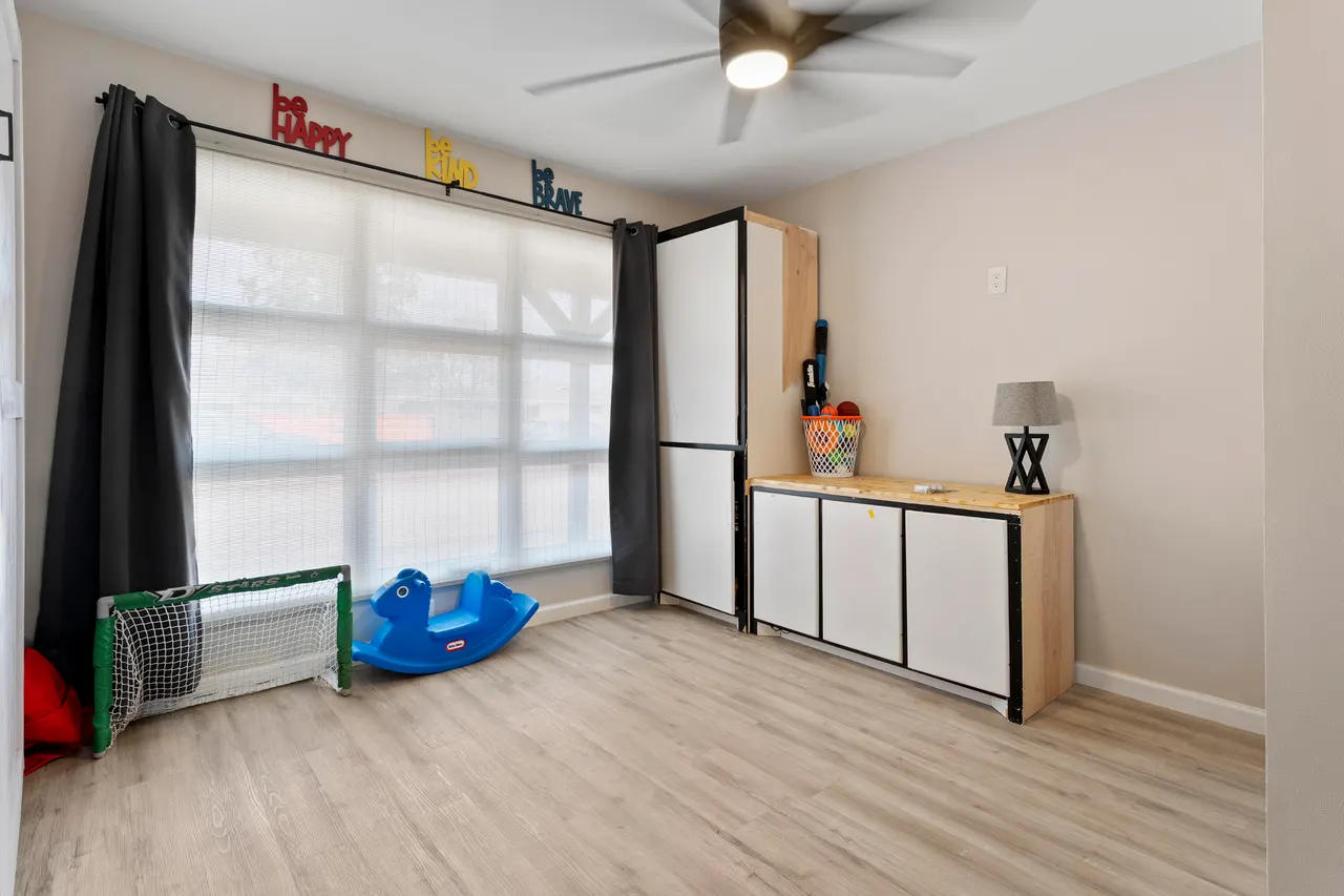 Photo 4 — 3703 41st Street, Lubbock, TX 79413