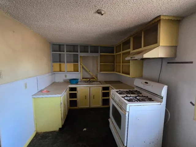 Photo 6 — 1506 N 1st Street, Lamesa, TX 79331