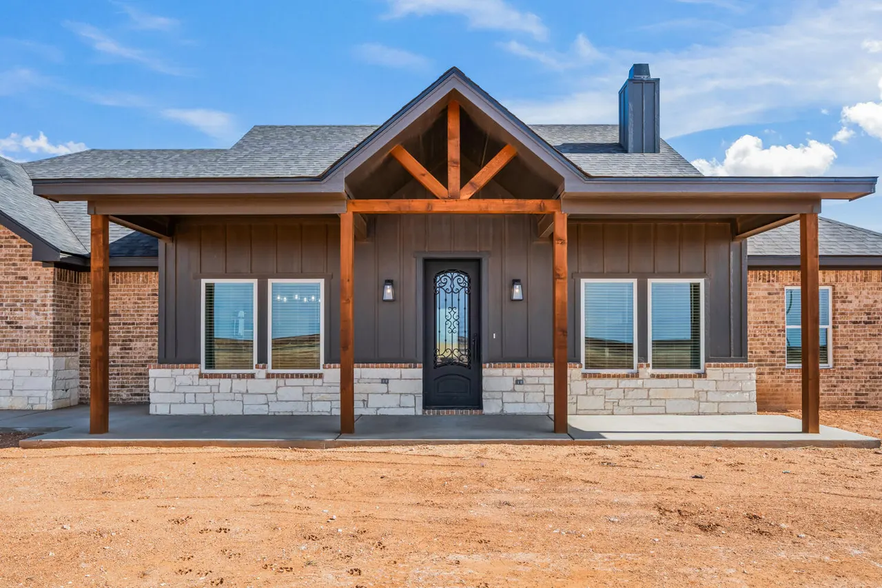Photo 3 — 9425 County Road 5300, Shallowater, TX 79363