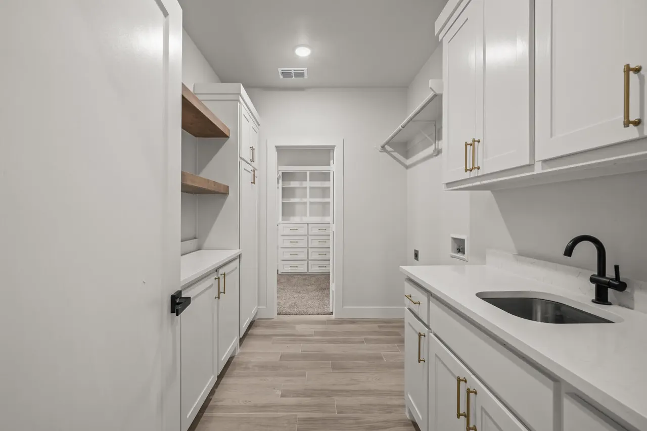 Photo 18 — 9425 County Road 5300, Shallowater, TX 79363