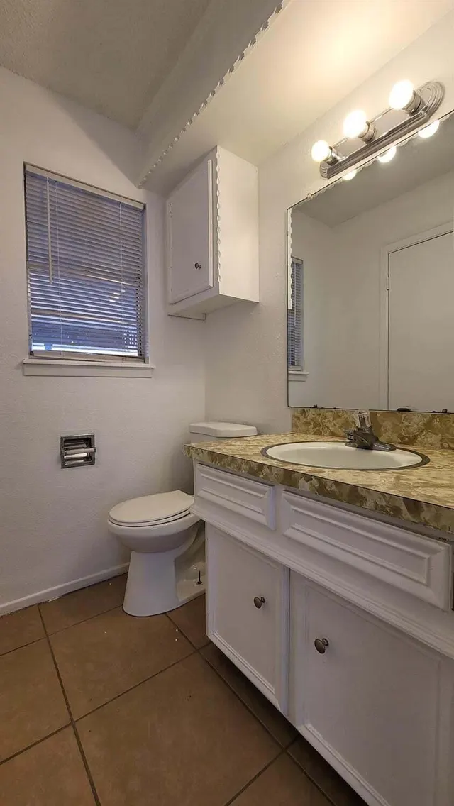 Photo 6 — 1611 38th Street, Lubbock, TX 79412