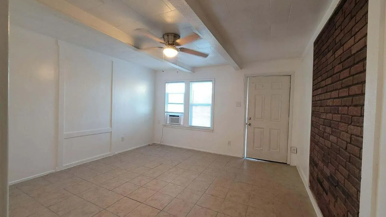 Photo 8 — 2101 38th Street, Lubbock, TX 79412