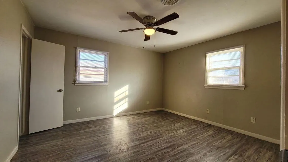 Photo 8 — 4429 31st Street, Lubbock, TX 79410