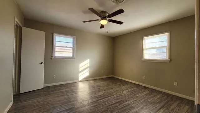 Photo 8 — 4429 31st Street, Lubbock, TX 79410