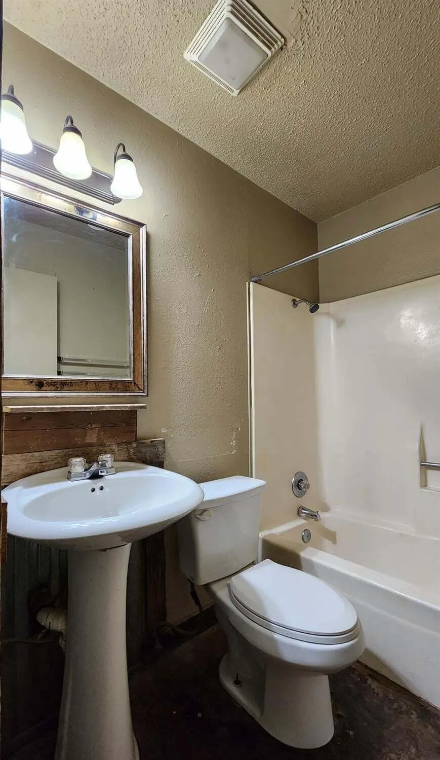 Photo 8 — 2207 15th Street, Lubbock, TX 79401