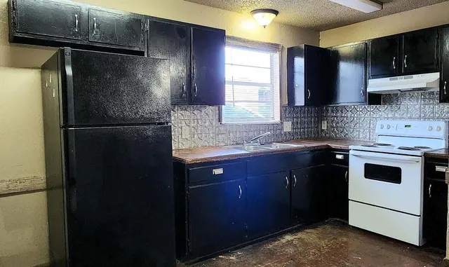 Photo 5 — 2207 15th Street, Lubbock, TX 79401
