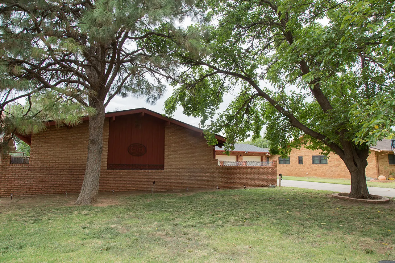 Photo 4 — 1311 Holiday Drive, Plainview, TX 79072