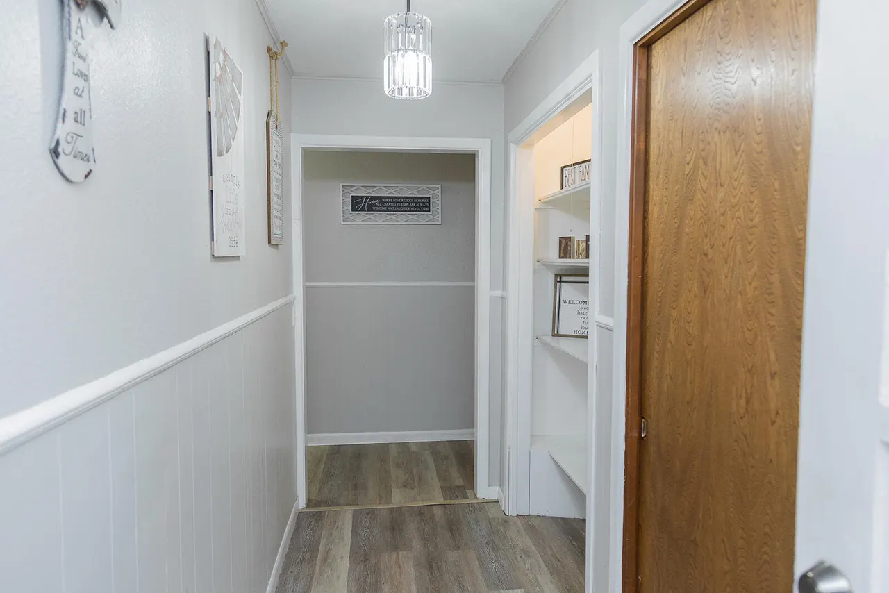Photo 11 — 1311 Holiday Drive, Plainview, TX 79072