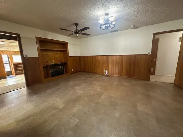 Photo 9 — 508 W 6th Street, Idalou, TX 79329