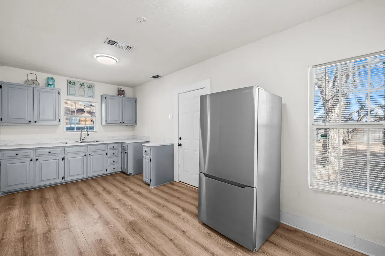 Photo 9 — 620 S 11th Street, Slaton, TX 79364