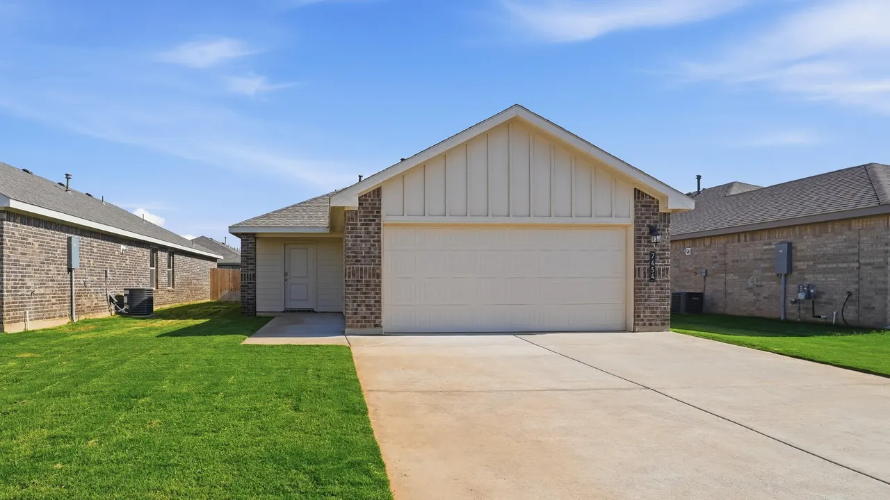 Front exterior — 7454 10th Street, Lubbock, TX 79416