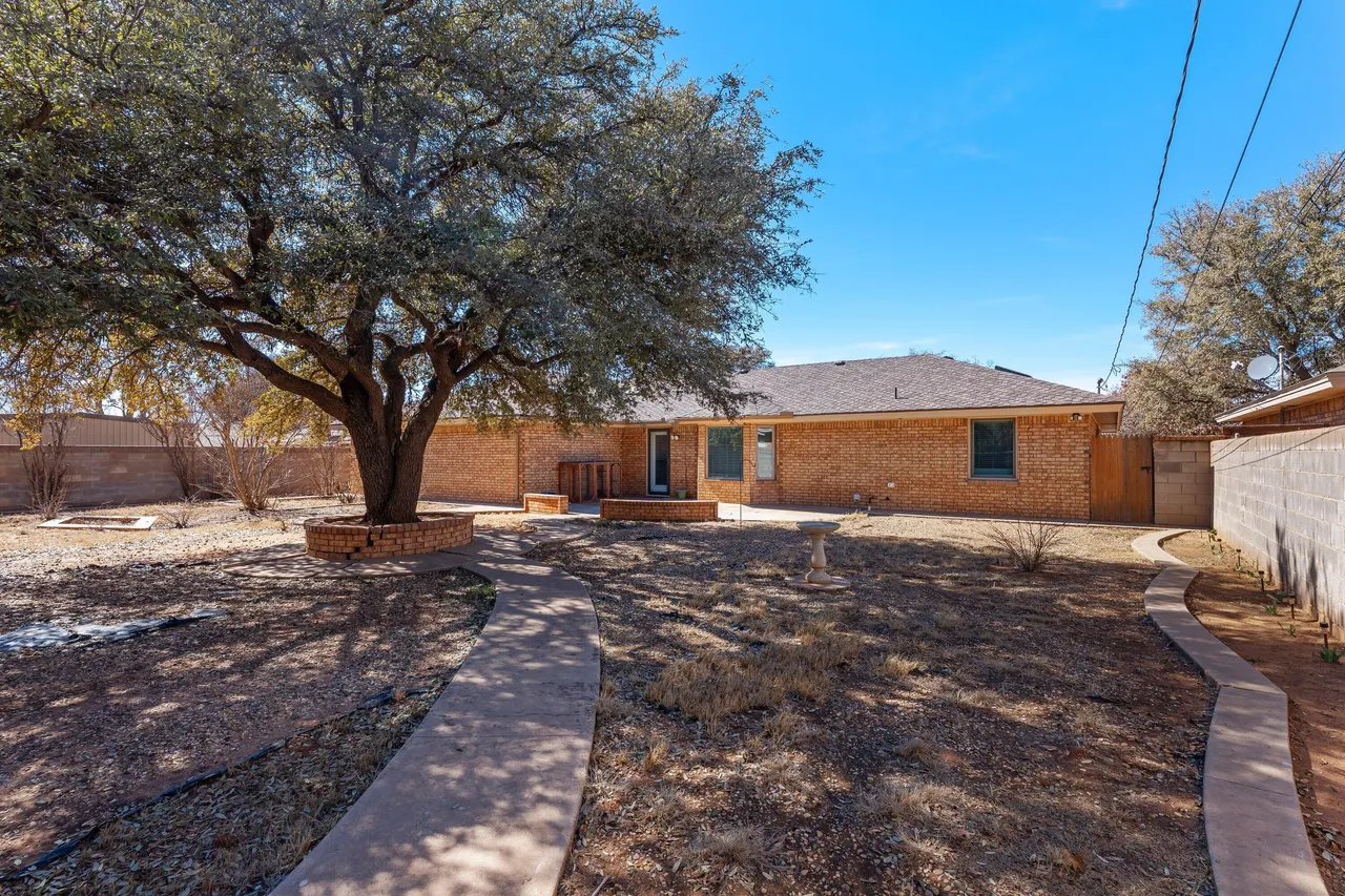 Photo 29 — 2107 Tech Drive, Levelland, TX 79336