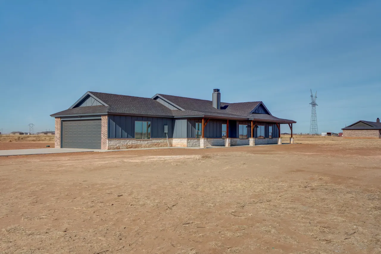Photo 2 — 12413 N C R 2900, Idalou, TX 79329