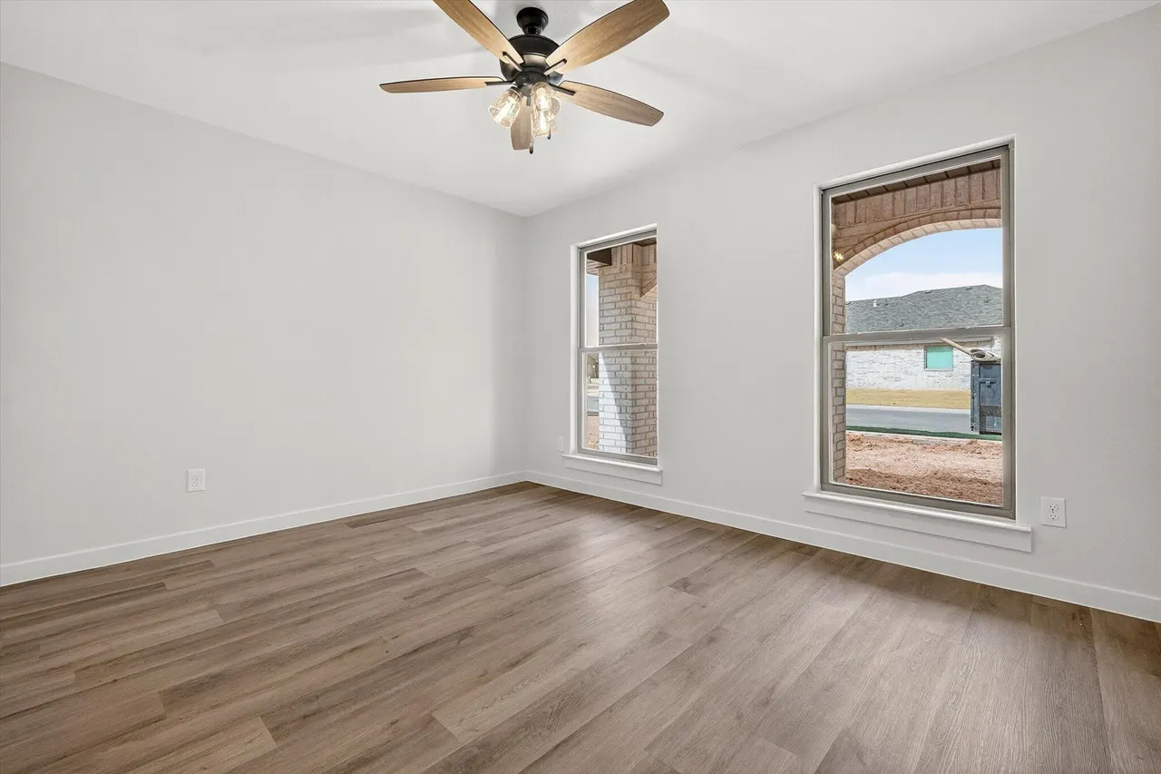 Photo 18 — 805 E 30th Street, Wolfforth, TX 79382