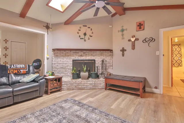 Photo 7 — 6903 Gary Avenue, Lubbock, TX 79413