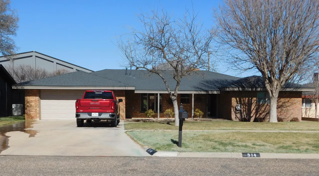 Front exterior — 314 W Avenue J, Muleshoe, TX 79347
