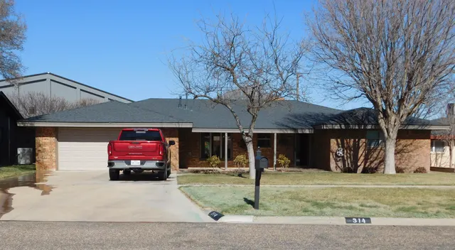 Front exterior — 314 W Avenue J, Muleshoe, TX 79347