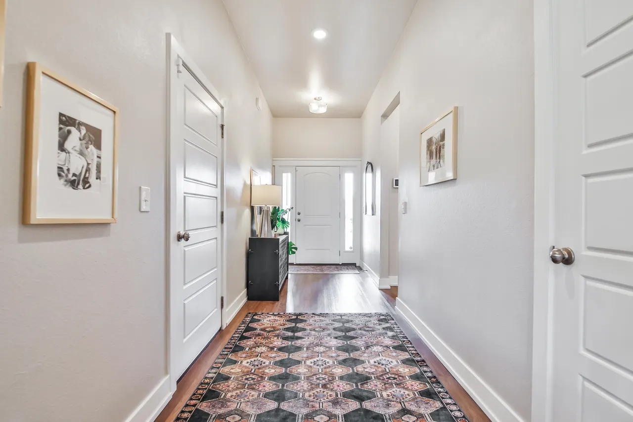 Photo 3 — 5910 Grinnell Street, Lubbock, TX 79416