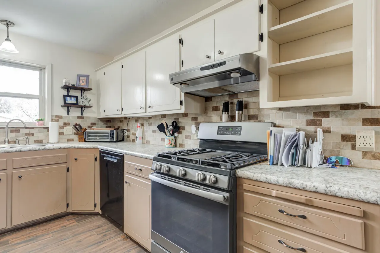 Photo 9 — 2503 N 2nd Street, Tahoka, TX 79373