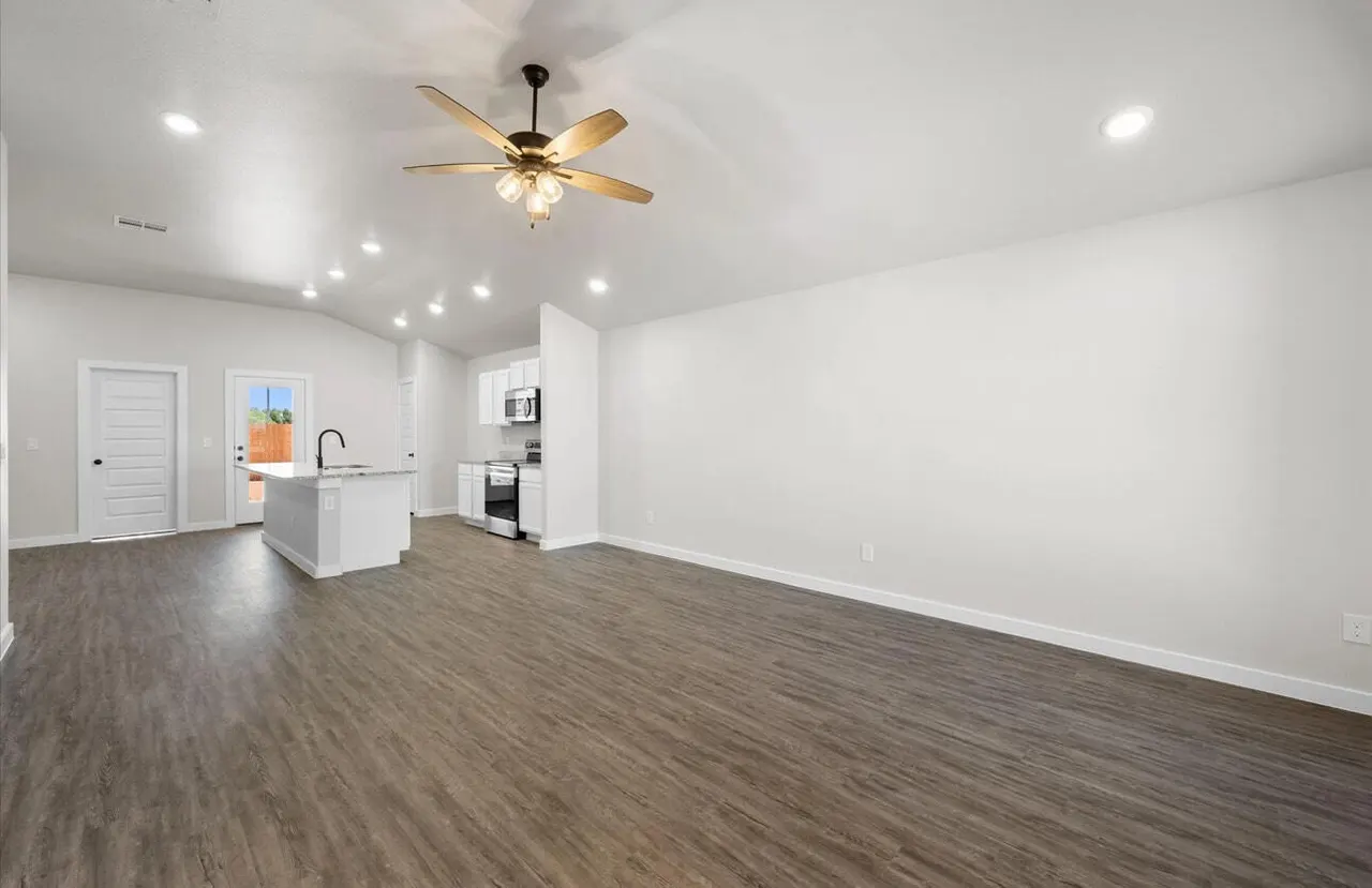 Photo 16 — 2162 Langford Avenue, Lubbock, TX 79407