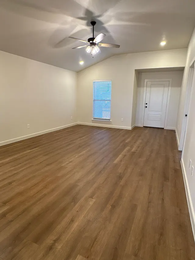 Photo 4 — 2162 Langford Avenue, Lubbock, TX 79407