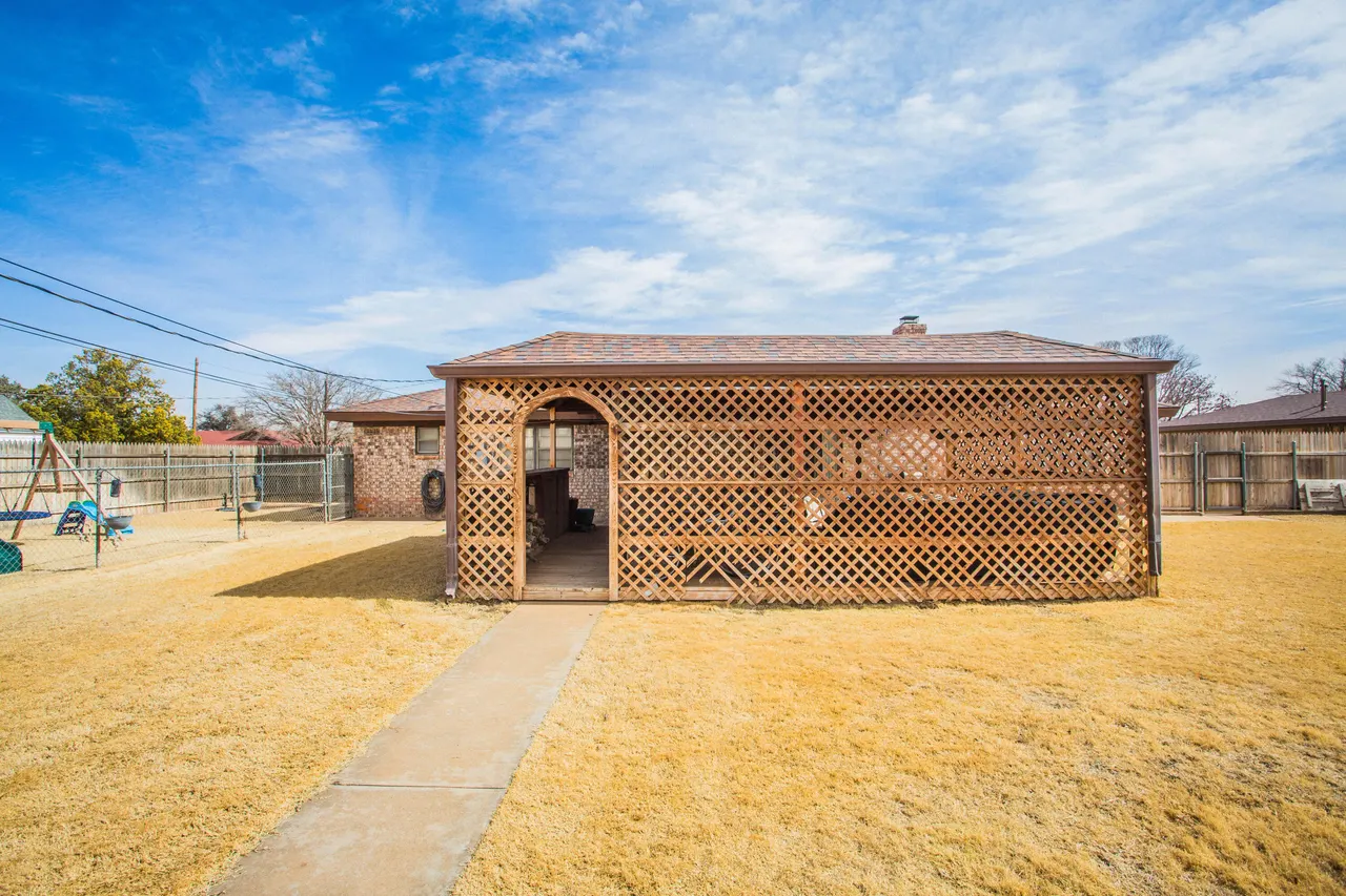 Photo 30 — 705 S 22nd Street, Slaton, TX 79364