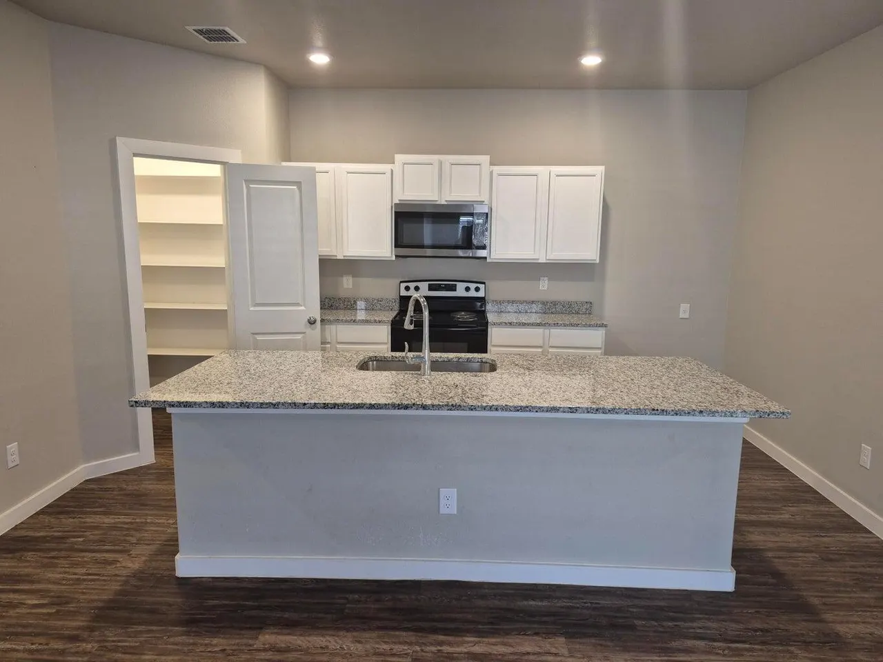 Photo 2 — 2131 Kokomo Avenue, Lubbock, TX 79407