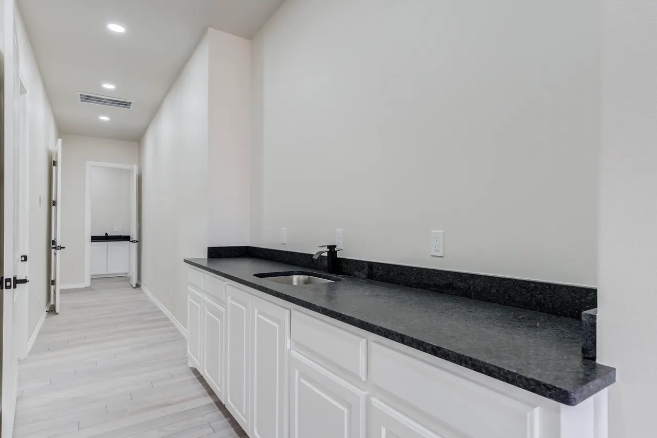 Photo 11 — 10710 County Road 2500, Lubbock, TX 79404