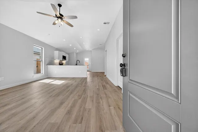 Photo 2 — 2419 Aberdeen Avenue, Wolfforth, TX 79382