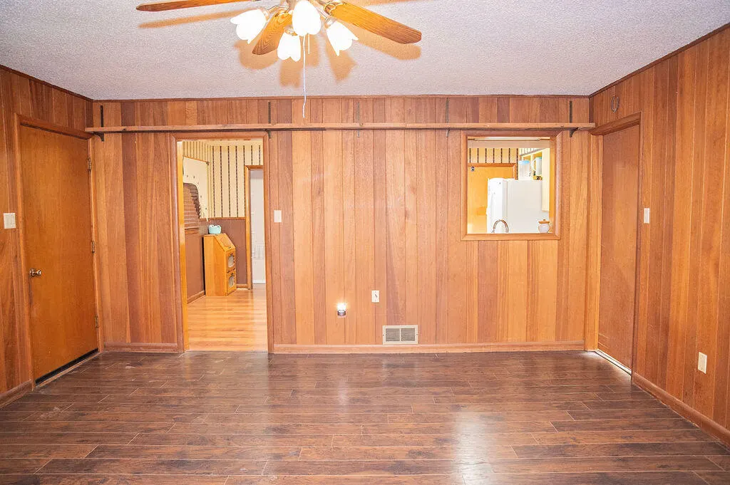 Photo 12 — 1201 N Avenue F, Denver City, TX 79323