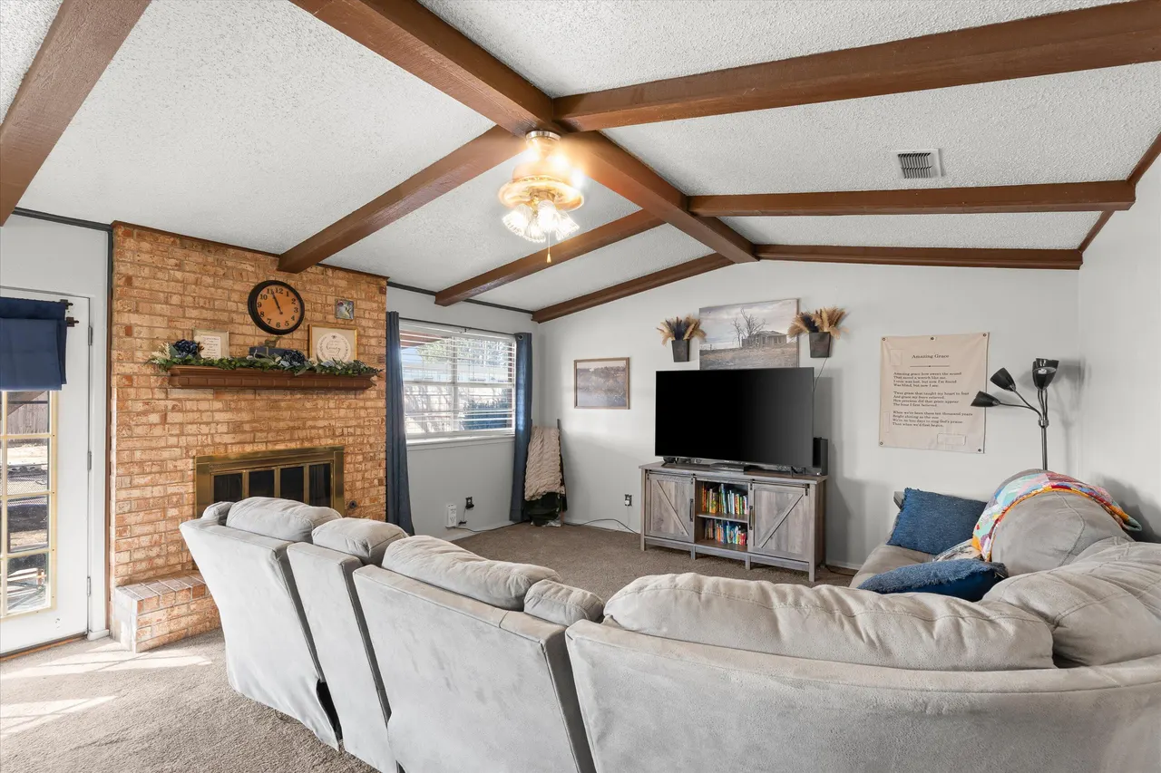 Photo 5 — 704 Cherry Street, Levelland, TX 79336