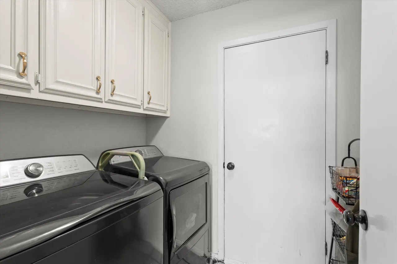 Photo 12 — 704 Cherry Street, Levelland, TX 79336