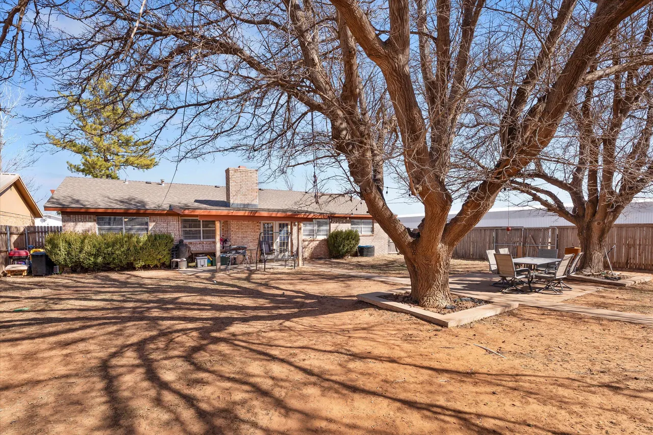 Photo 24 — 704 Cherry Street, Levelland, TX 79336