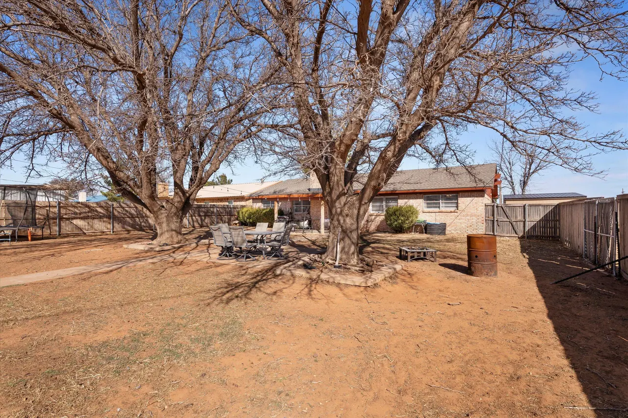 Photo 25 — 704 Cherry Street, Levelland, TX 79336