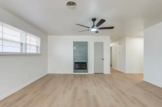Photo 6 — 4404 28th Street, Lubbock, TX 79410
