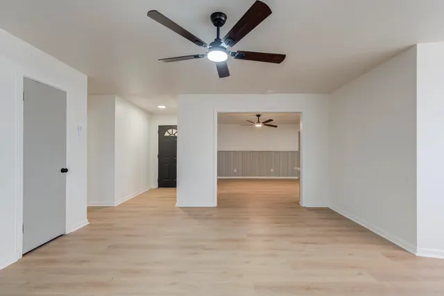 Photo 8 — 4404 28th Street, Lubbock, TX 79410