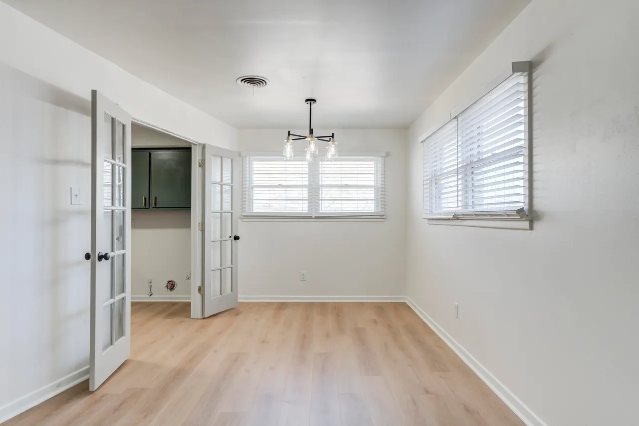 Photo 11 — 4404 28th Street, Lubbock, TX 79410